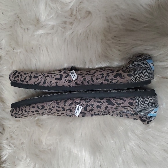 Leopard Toms - Picture 6 of 7